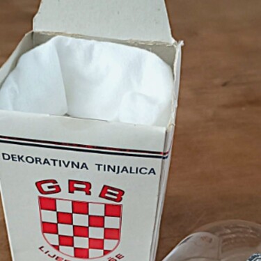 Neobična žarulja s grbom Hrvatske