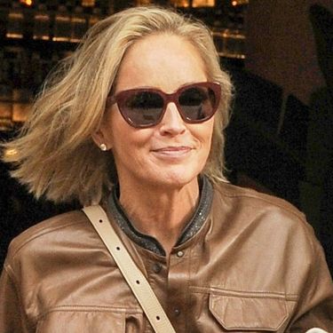 Sharon Stone u kožnatom kombinezonu - 1