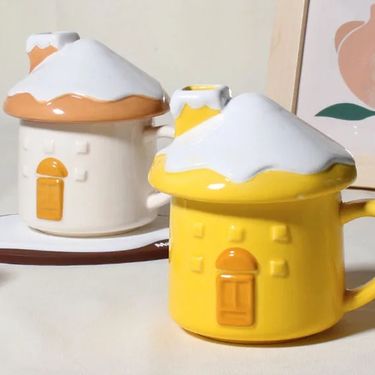 Šalica u obliku snježne kuće