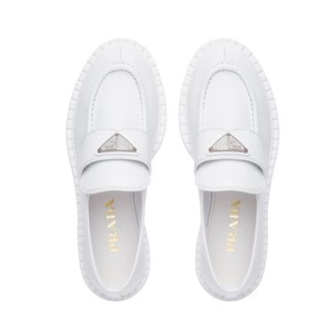 Bijele mokasinke modne kuće Prada