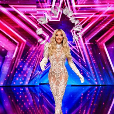 Maja Šuput u prvoj polufinalnoj epizodi Supertalenta - 3