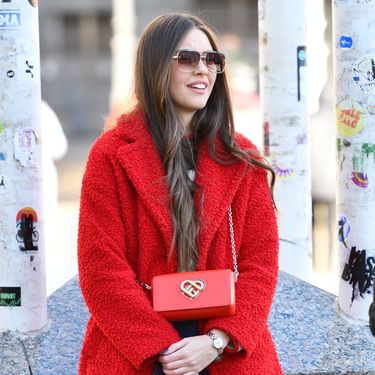 Crvena boja u street style izdanju sa zagrebačke špice