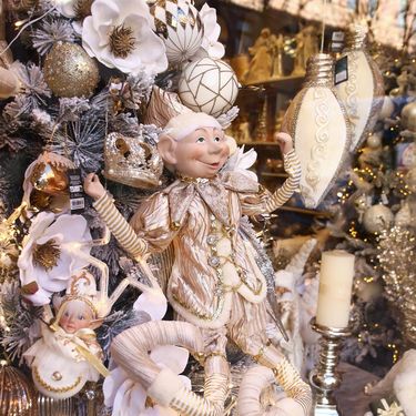 Blagdanski ugođaj u izlogu trgovine u zagrebačkoj Ilici