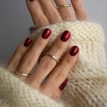 Crveni stakleni nokti