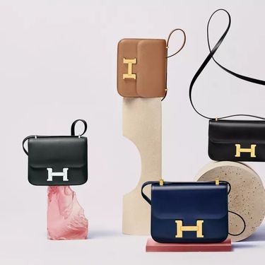 Hermès Constance torbica dolazi u različitim veličinama i bojama