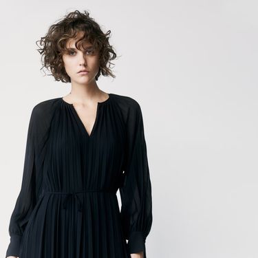 H&M haljina, snižena cijena 40 eura (cijena prije sniženja 49,99 eura)