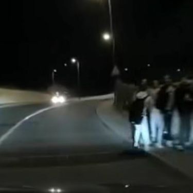 Naguravanje pored ceste