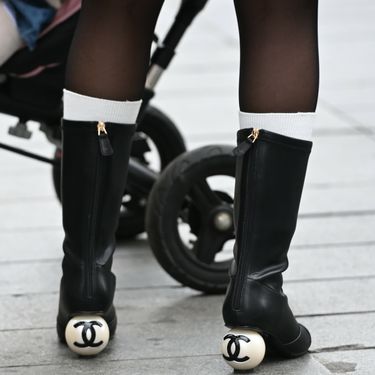 Čizme modne kuće Chanel na zagrebačkoj špici