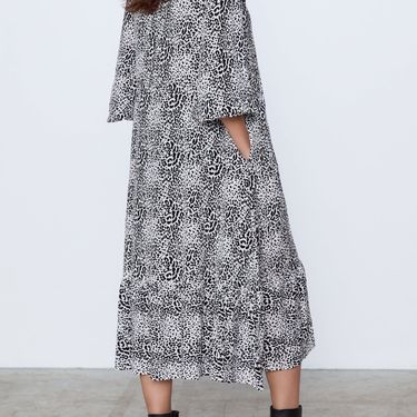 Haljina sa životinjskim uzorkom iz Zare koja dolazi do veličine XXL - 4