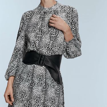 Haljina sa životinjskim uzorkom iz Zare koja dolazi do veličine XXL - 6