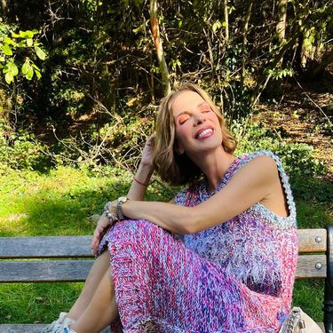 Bojana Gregorić Vejzović u pletenoj haljini i bijelim tenisicama brenda Golden Goose - 1