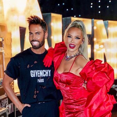 Maja Šuput u crvenom izdanju s plaštem - 5