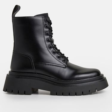 Pepe Jeans (Europa 92), snižena cijena 98 eura (cijena prije sniženja 140 eura)