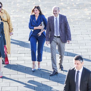 Sanja Musić Milanović u plavom odijelu - 7