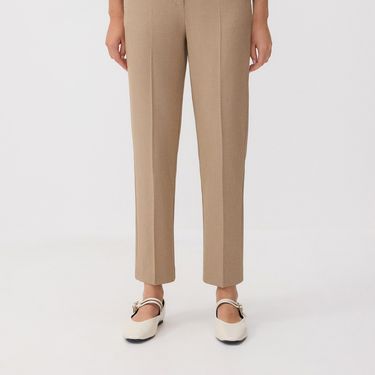 Reserved hlače 15,99 eura (prije 27,99 eura)