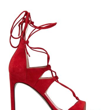 Crvene sandale brenda Stuart Weitzman, model 'Leg Wrap'