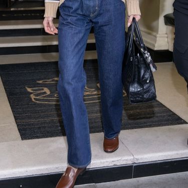 Smeđe mokasinke svakom izdanju donose dozu profinjenosti