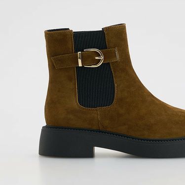 Reserved, 59,99 eura