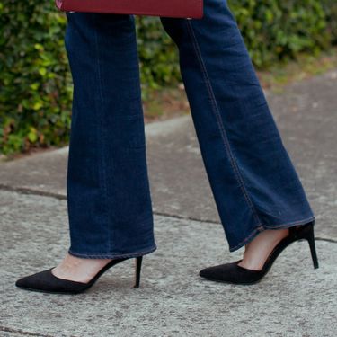 Crne cipele s visokom potpeticom nikad ne izlaze iz mode