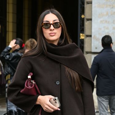 Zagrebačko street style izdanje u haljini s čipkom