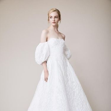 Vjenčanica brenda Lela Rose s puf rukavima