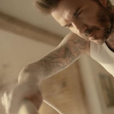 David Beckham neodoljiv je i kad se prihvati pegle