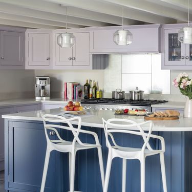 Metalik elementi, detalji i sjaj veliki su trend u uređenju kuhinje - 9