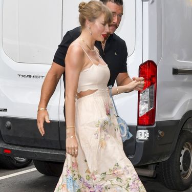 Taylor Swift u haljini modne kuće Zimmermann