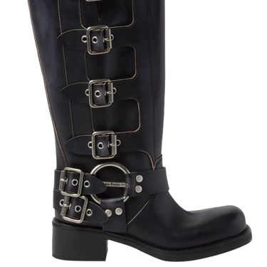 Nina Badrić nosi bajkerske čizme talijanskog brenda Miu Miu