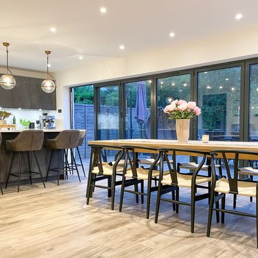 Prelijepa blagavanica u staklu