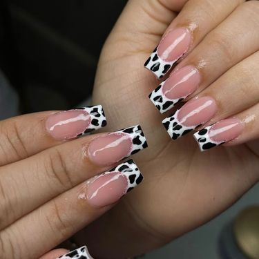 Nokti s uzorkom kravlje dlake
