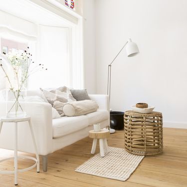 Kuća puna bjeline, šarma i neodoljivog domaćeg ugođaja - 6