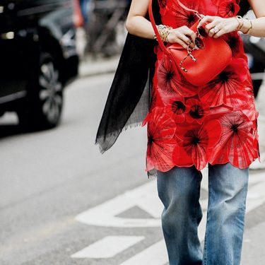 Spoj haljine i hlača u street style izdanju s Tjedna mode