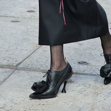 Catherine Zeta-Jones u izdanju s potpisom Thoma Browna 2025. - 5