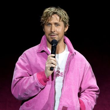 Ryan Gosling u ružičastoj jakni