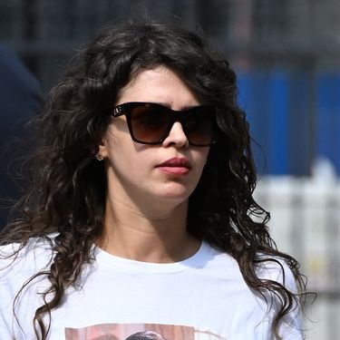 Crnka iz Zagreba nosi majicu sa simpatičnim natpisom