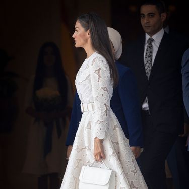 Kraljica Letizia u haljini od bijele čipke