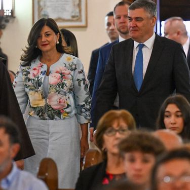 U izdanju prve dame posebno se istaknula cvjetna jakna