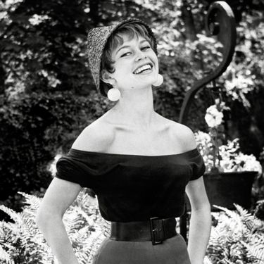 Popularizirala je gola ramena