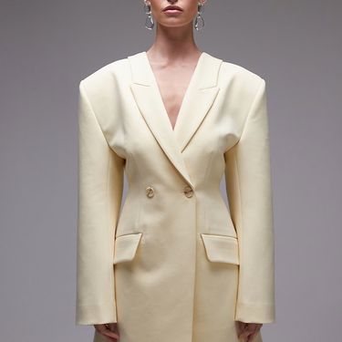 Antonija Mišura Sandrić nosi blejzer haljinu s Asosa