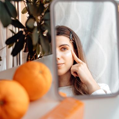 Avonov Anew losion s vitaminom C