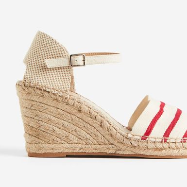 H&M, 29,99 eura
