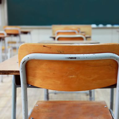 Prazna školska učionica