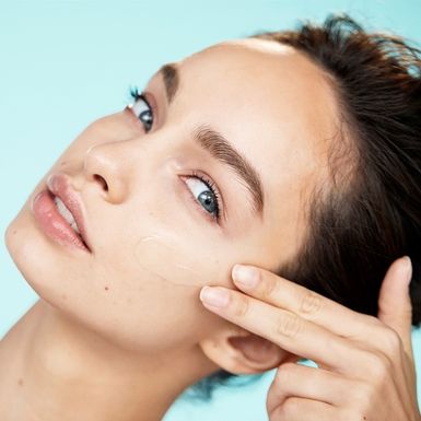 L\'Oreal Paris Hydra Genius brzo se upija i ne ostavlja masni trag