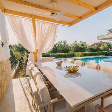 Vila Santa Barbara u Privlaci