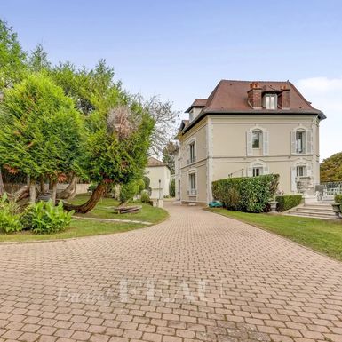 Vila u selu Bougival u Francuskoj - 5