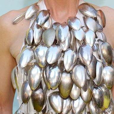 Cate Blanchett u topu brenda Hodakova napravljenom od žlica