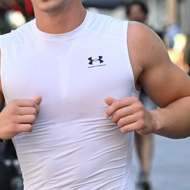 Mišićavi ljepotan sa zagrebačke špice u sportskom street style izdanju