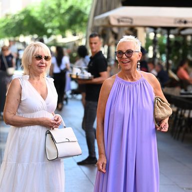 Dame iz Zagreba u ljetnim haljinama