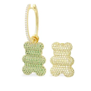 Helena Livaković nosi naušnice u obliku medvjedića brenda APM Monaco - 3